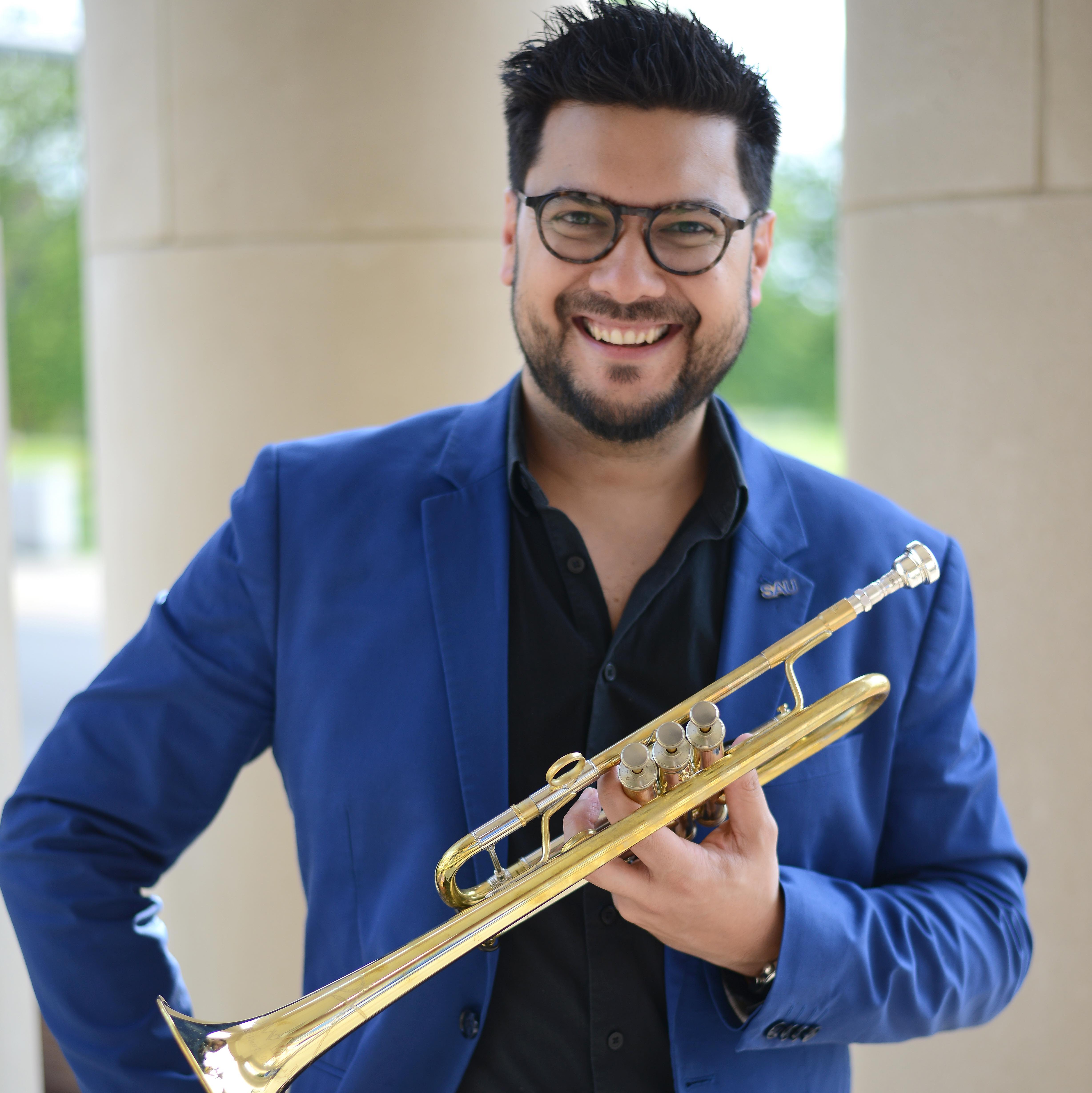 Headshot of David Torres